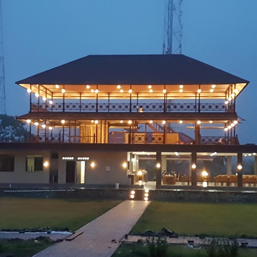 Nusantara Hotel Sembalun Сембалун Лаванг Экстерьер фото